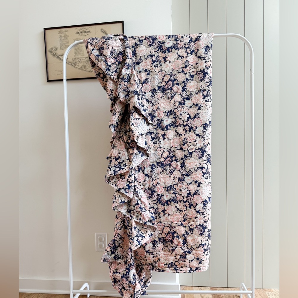 Vintage floral twin coverlet